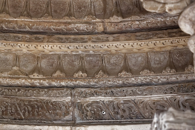 Gwalior-Temples de Sas Bhu-027